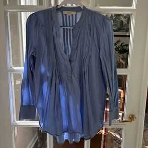 Loft by Ann Taylor, blue pleaded blouse, size medium